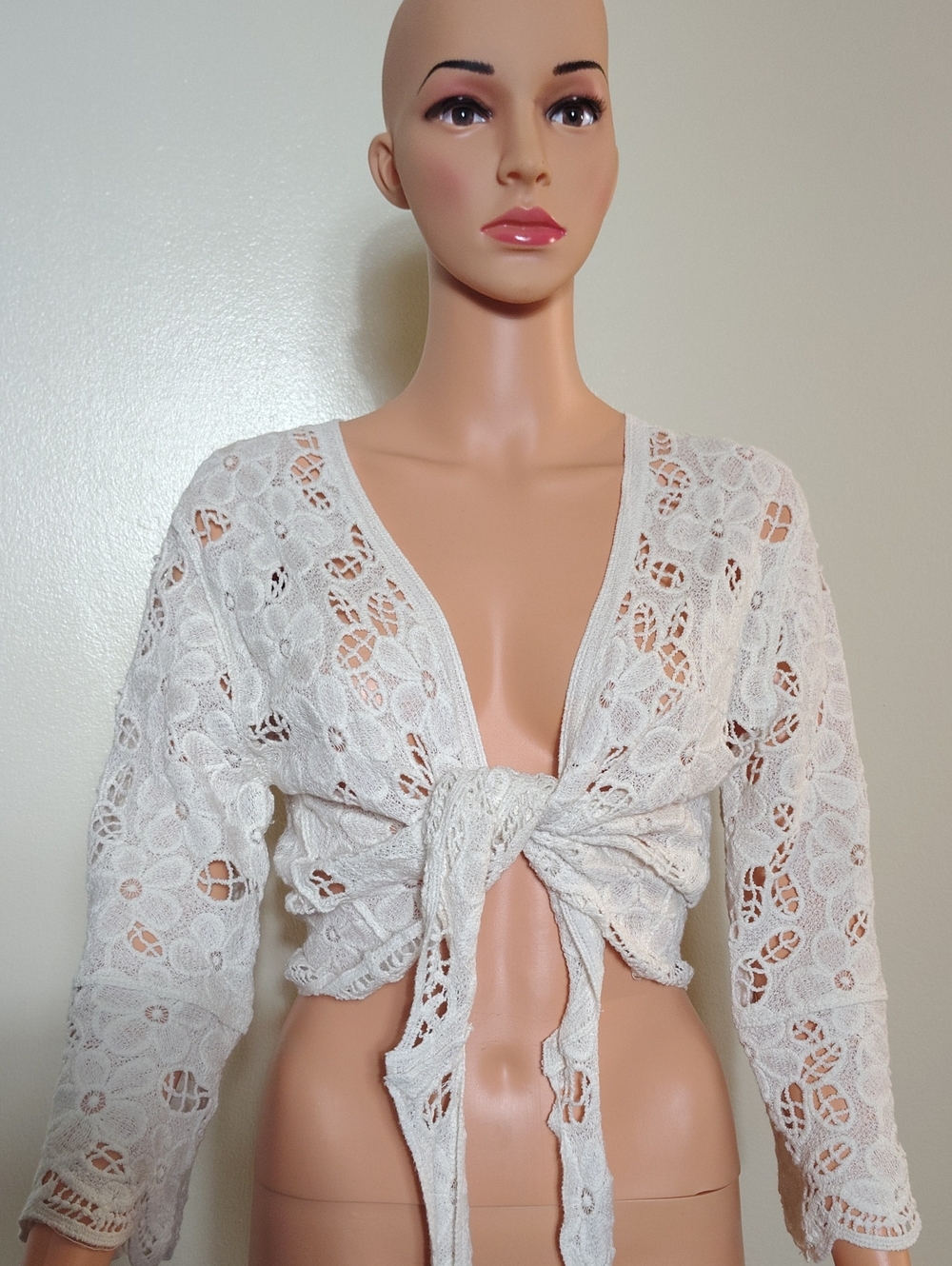 House of Harlow 1960 Boho Lace Cover-Up Wrap Top. One Size. 100% Cotton - Picture 2 of 14